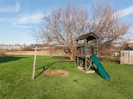 $450,000 | 105 North 169th Highway, Gower, MO 64454