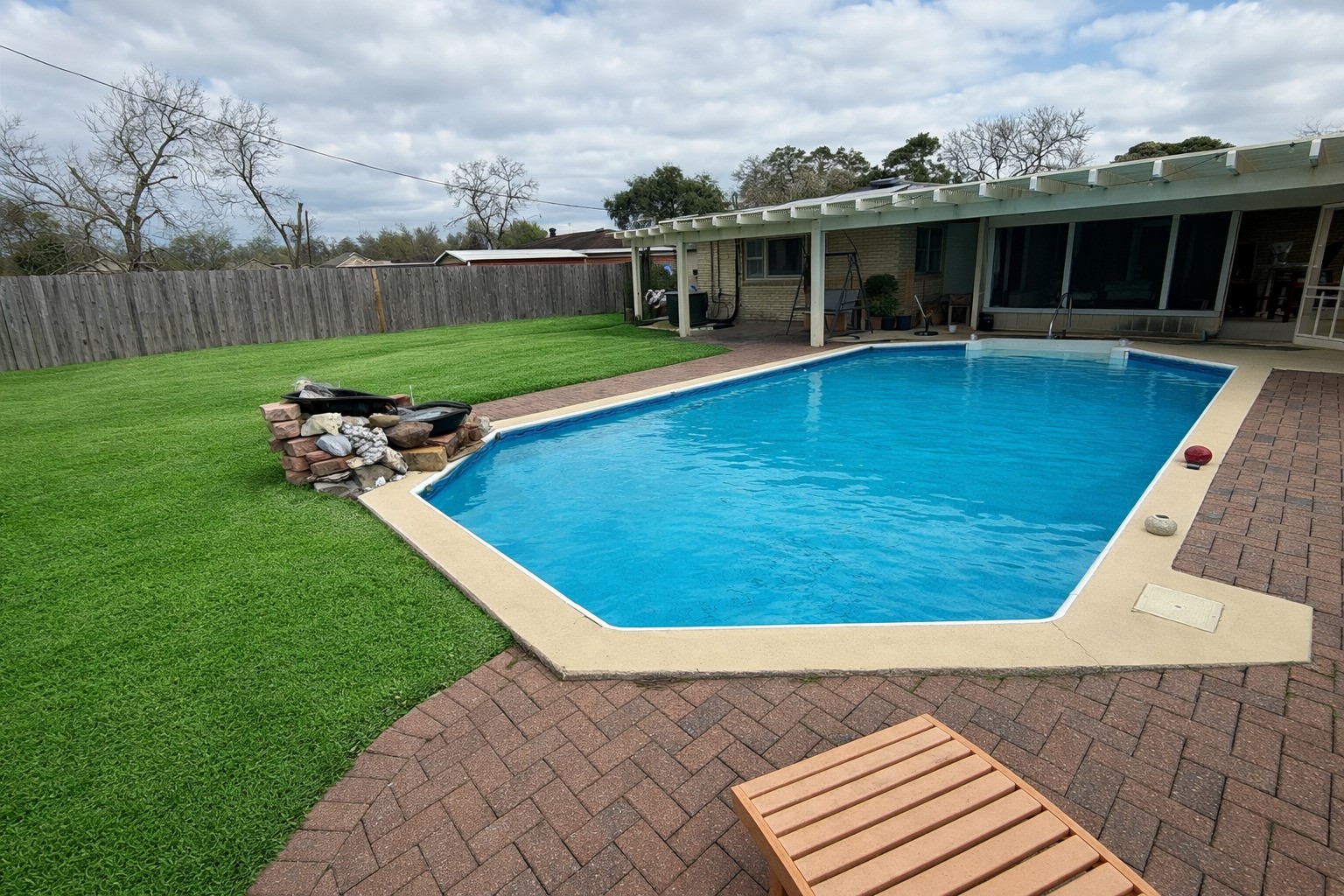 614 Sunset Lane La Marque, TX 77568 - Photo 2 of 12 a view of a backyard with sitting area