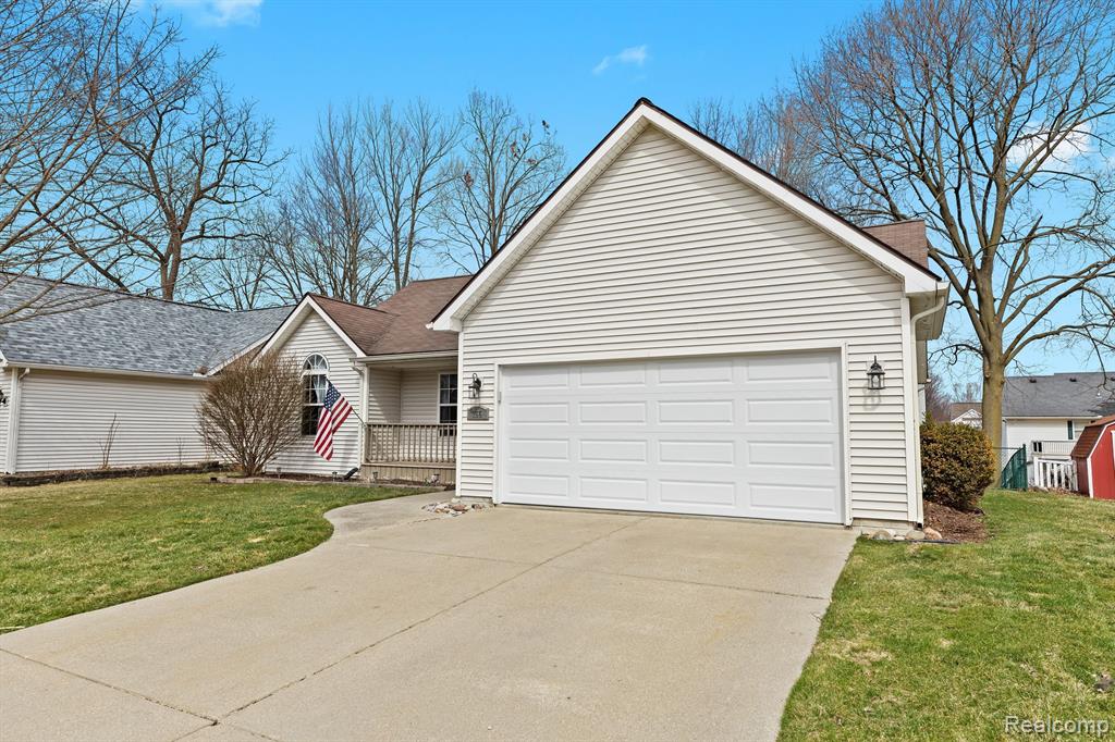 755 1st Street Fenton, MI 48430 - Photo 2 of 35