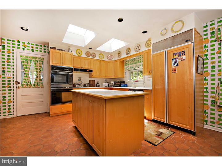 845 Hunt Road Newtown Square, PA 19073 - Photo 7 of 12 Kitchen