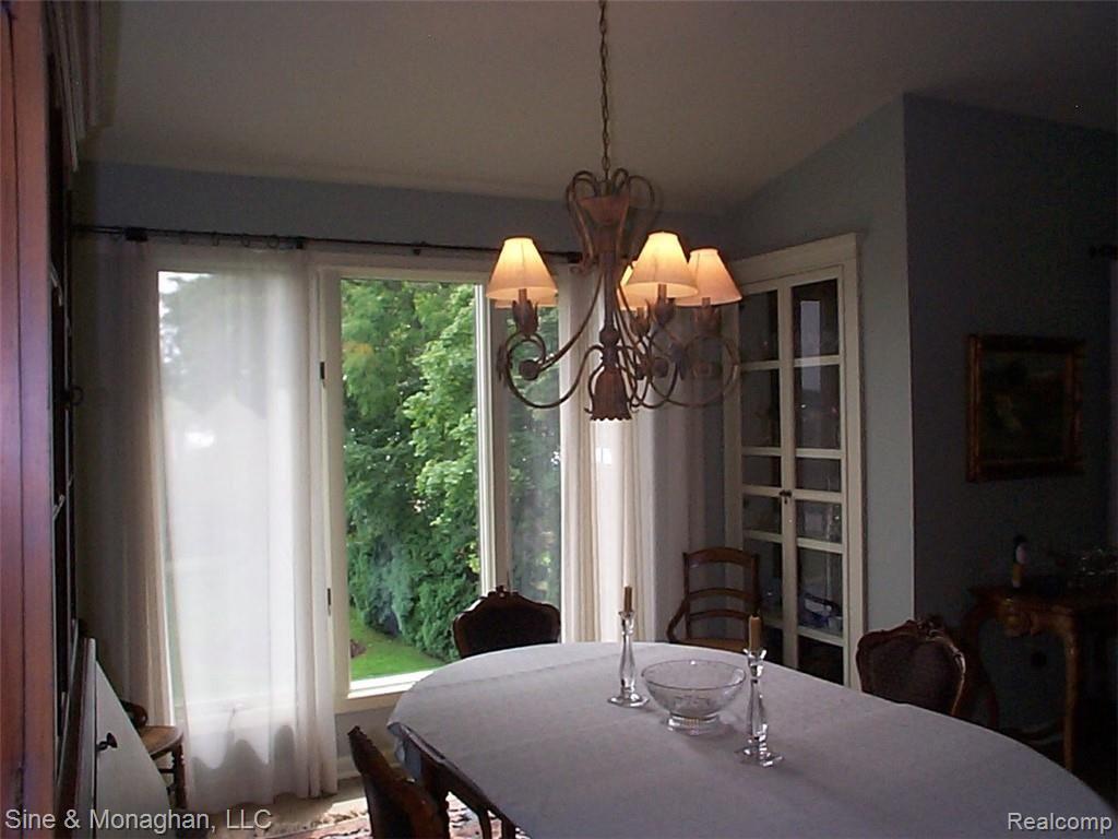 1935 River Road, Unit 23 St. Clair, MI 48079 - Photo 38 of 69 37 Dining Rm 1935 River #23.JPG