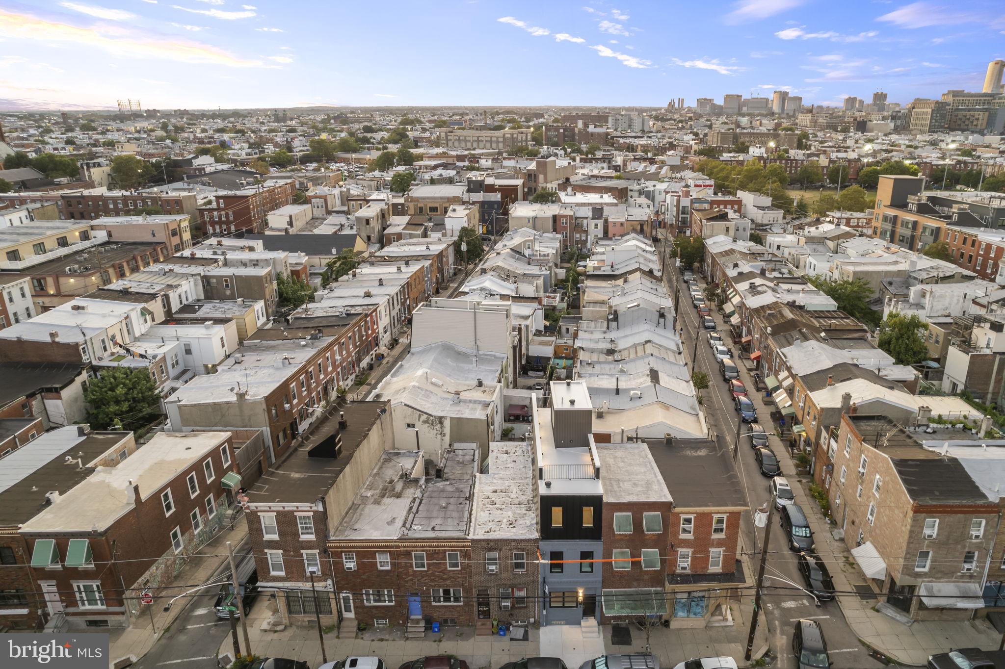 1318 South 8th Street Philadelphia, PA 19147 - Photo 45 of 47 an aerial view of a city