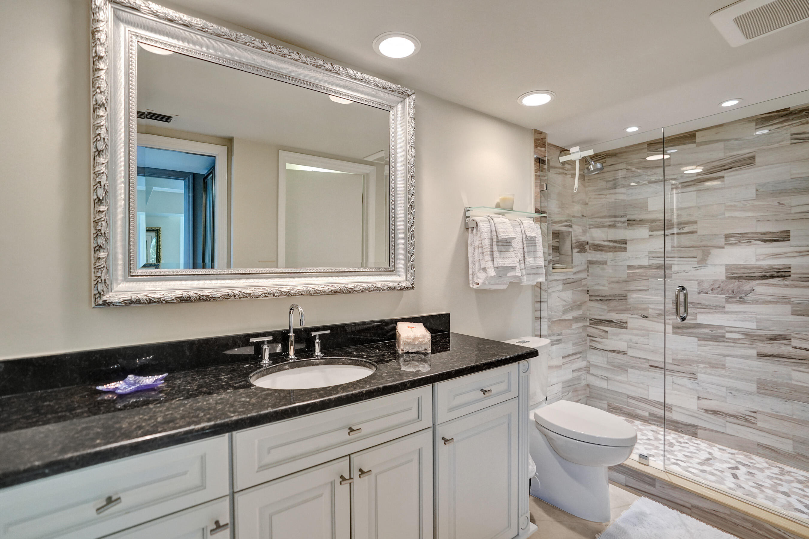 100 Southeast 5th Avenue, Unit 406 Boca Raton, FL 33432 - Photo 18 of 34 DSC06754