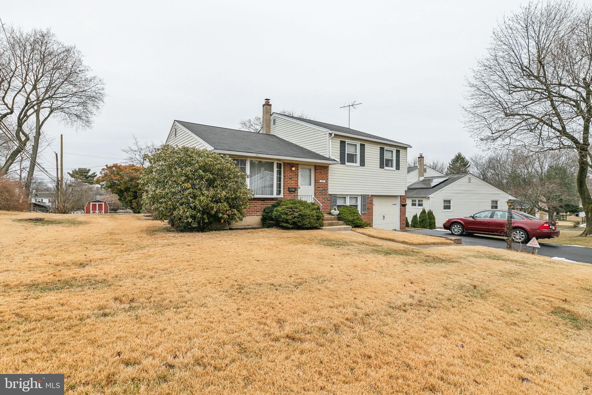 107 Dale Road Willow Grove, PA 19090 - Photo 3 of 39 Gallery Image 3