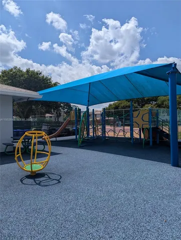 $2,800 | 641 Northwest 105th Way, Unit 641, Pembroke Pines, FL 33026