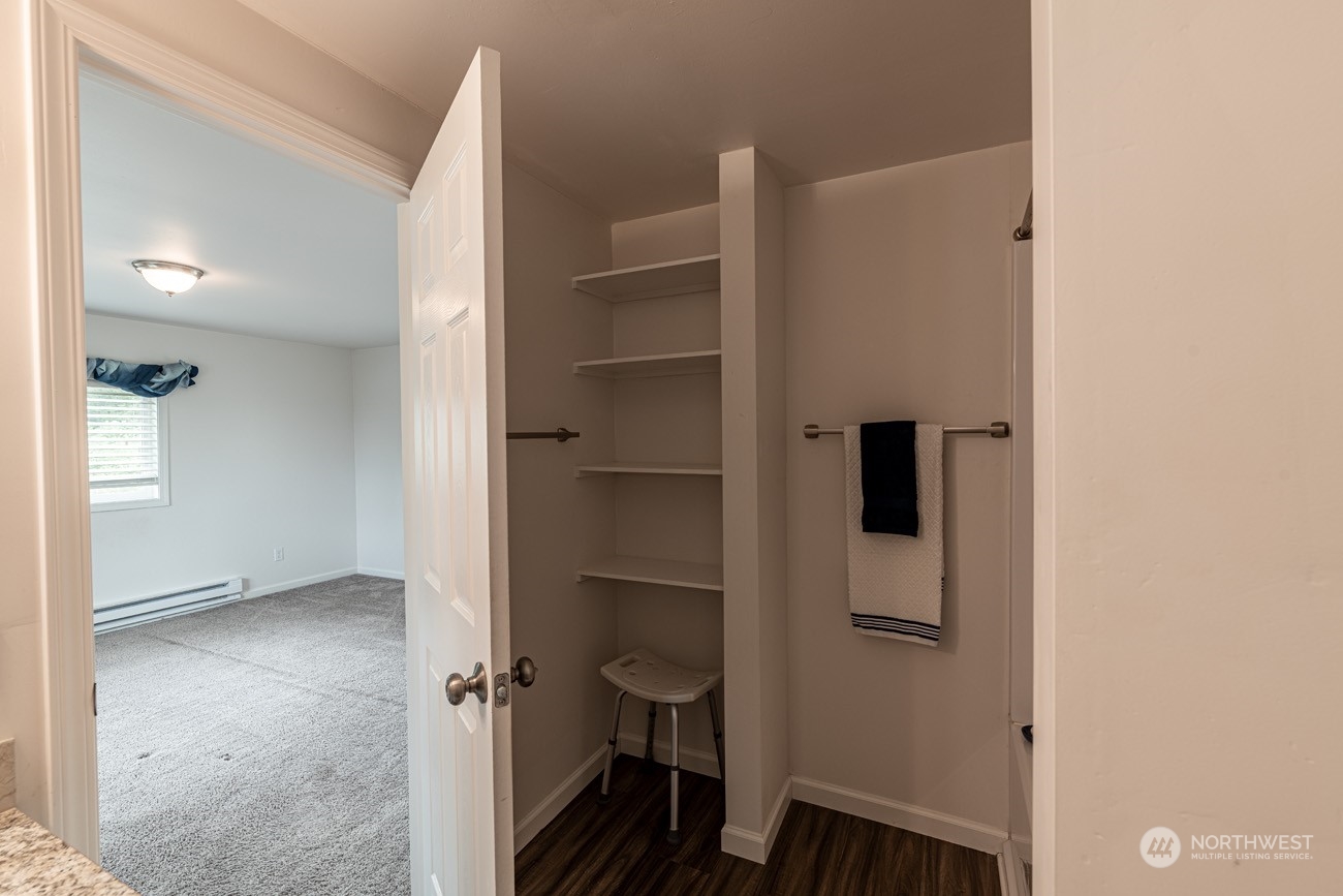 139 West Frostad Road Oak Harbor, WA 98277 - Photo 22 of 39 a view of bathroom