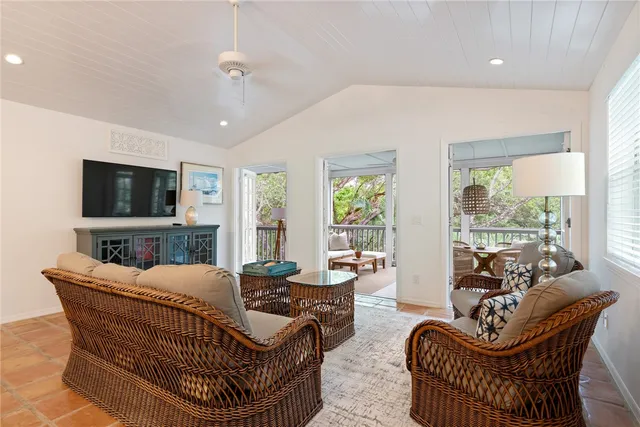 $9,000 | 1195 Winding Oaks Circle East, Unit 308, Vero Beach, FL 32963