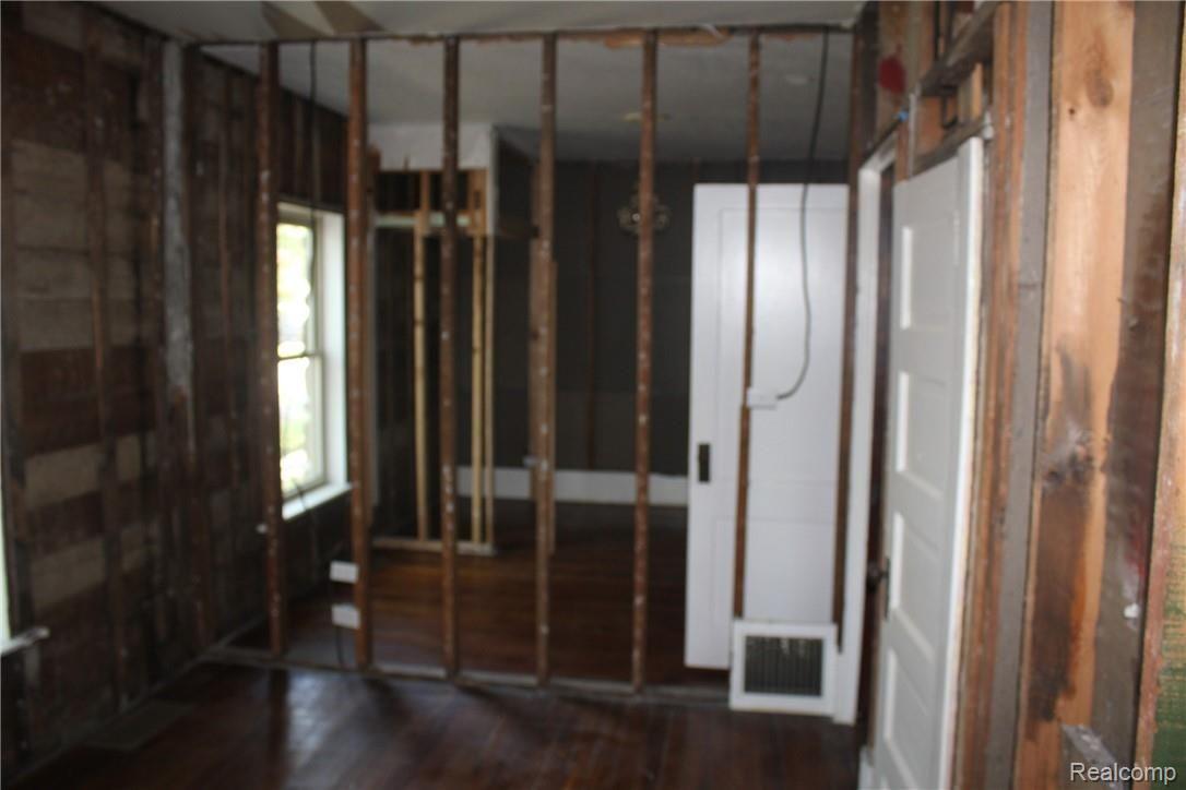115 West Ridge Street Owosso, MI 48867 - Photo 21 of 31 IMG_8315.JPG