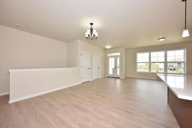 $369,900 | 615 Hunter Oaks Boulevard, Unit B, Watertown, WI 53094