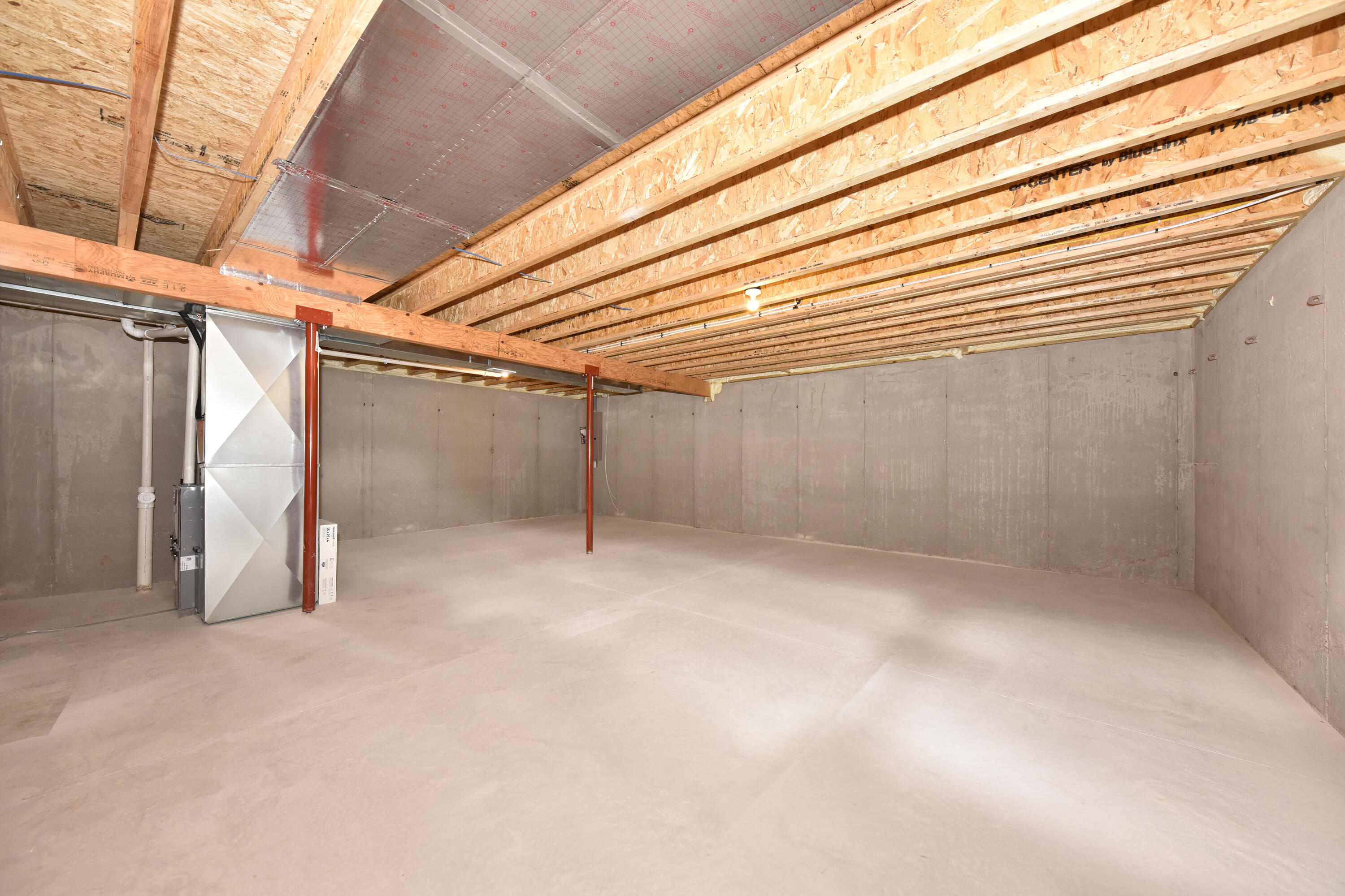 615 Hunter Oaks Boulevard, Unit B Watertown, WI 53094 - Photo 30 of 39 EUP_9341