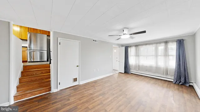 $398,000 | 147 Spruceglen Drive, Newark, DE 19711