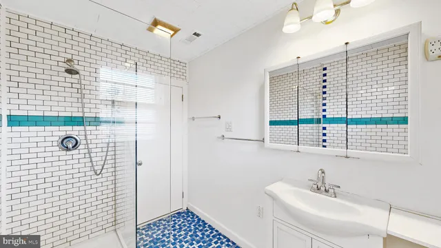 $398,000 | 147 Spruceglen Drive, Newark, DE 19711