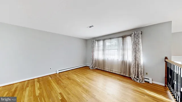 $398,000 | 147 Spruceglen Drive, Newark, DE 19711