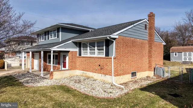 $398,000 | 147 Spruceglen Drive, Newark, DE 19711