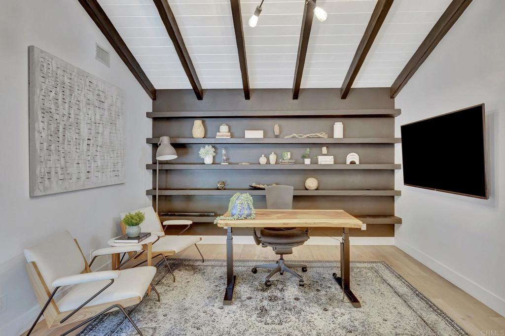 201 Sierra Ridge Drive Encinitas, CA 92024 - Photo 12 of 45 a living room with furniture