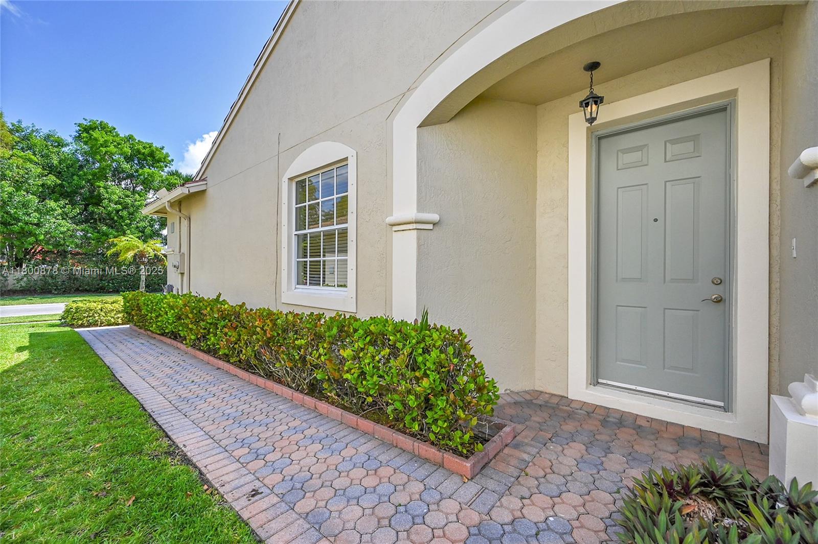 23157 Addison Lakes Circle Boca Raton, FL 33433 - Photo 5 of 30