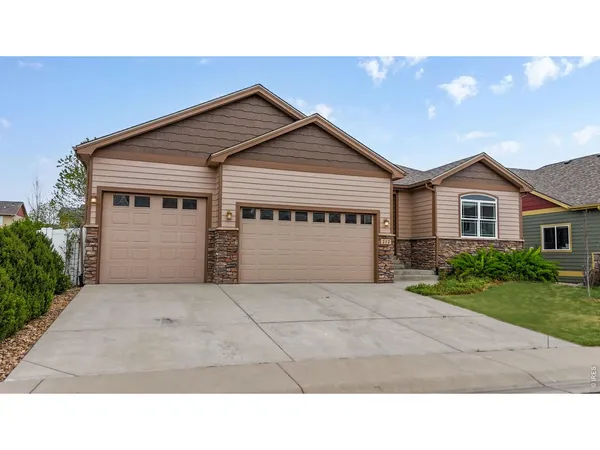 $679,900 | 313 Telluride Drive, Windsor, CO 80550