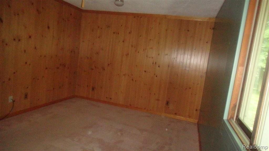 7743 Lemon Road Bancroft, MI 48414 - Photo 21 of 42 DSC07075.JPG
