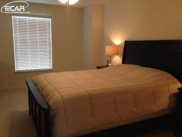 1156 Heatherwoode Road Flint, MI 48532 - Photo 12 of 28 21304475-11.JPG