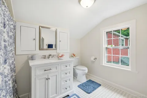 $1,999,999 | 765 King Street, Chappaqua, NY 10514