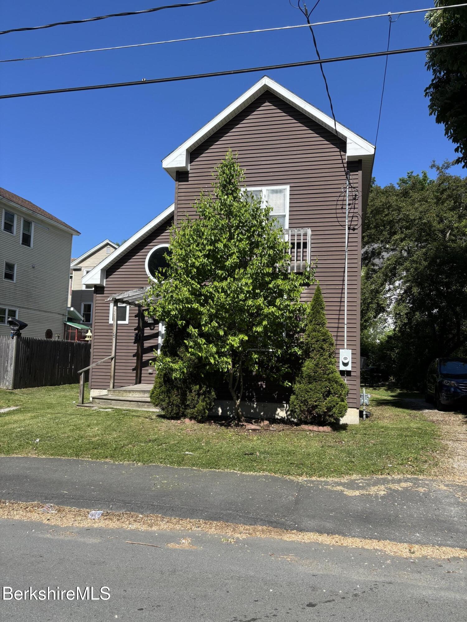 75 Third Street Pittsfield, MA 01201 - Photo 2 of 3 IMG_1677