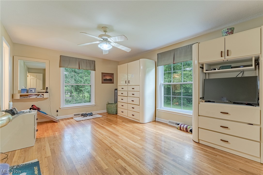 15294 Dale Road Chagrin Falls, OH 44022 - Photo 16 of 34 Gallery Image 16