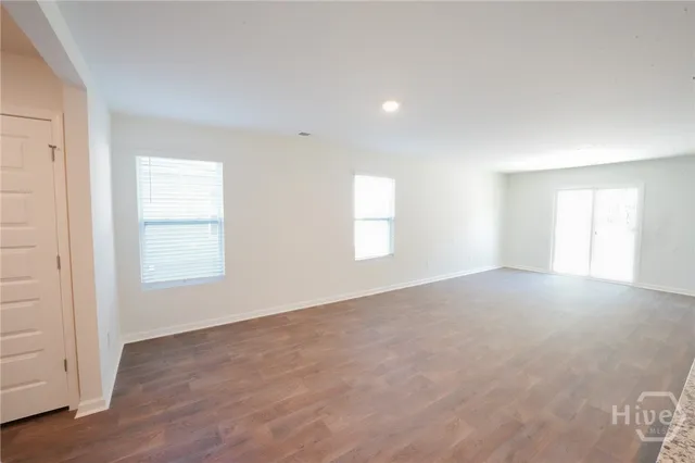 $2,500 | 470 Coconut Drive, Bloomingdale, GA 31302