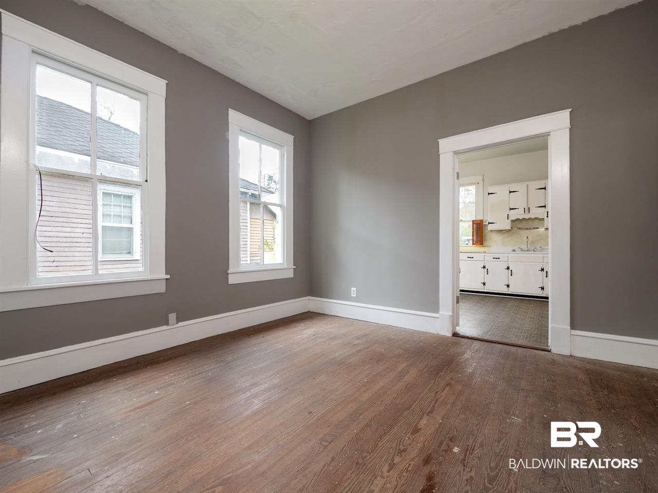 18 Kenneth Street Mobile, AL 36607 - Photo 9 of 36 Dining
