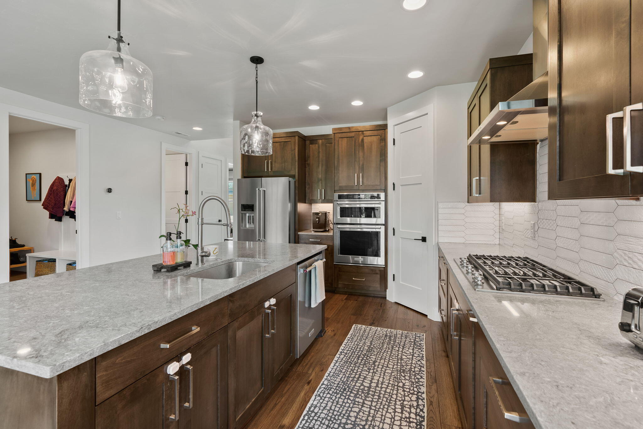 60887 Southwest Headwaters Loop Bend, OR 97702 - Photo 11 of 86 38-web-or-mls-Riley Visuals-38