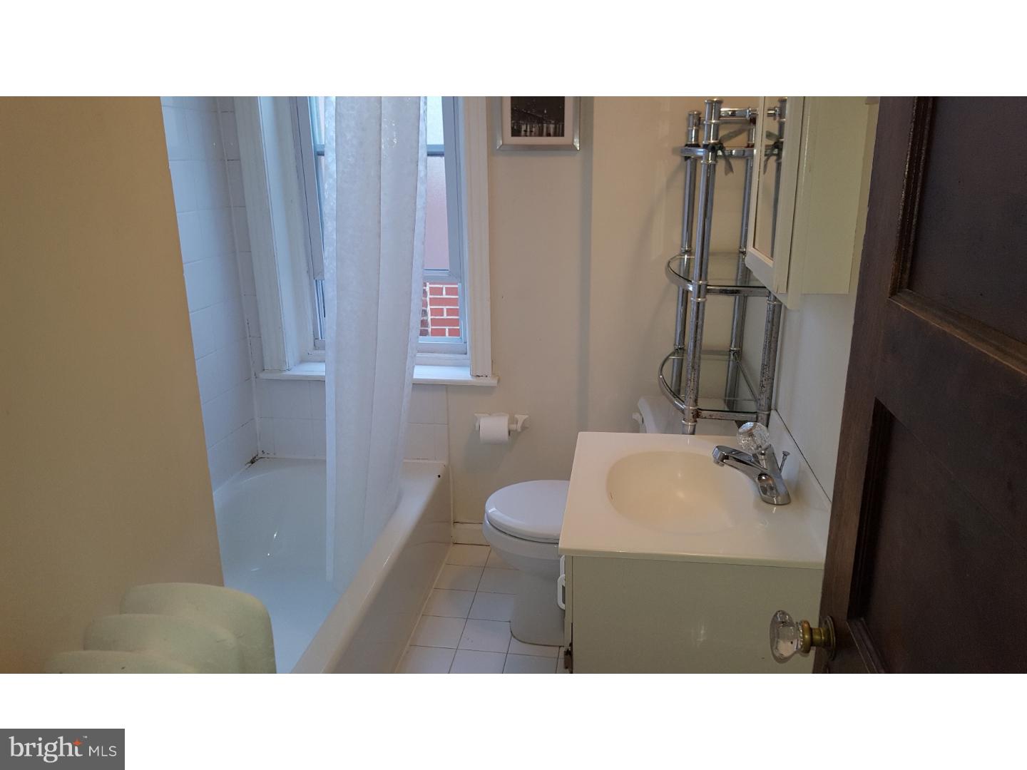 7127 Cresheim Road Philadelphia, PA 19119 - Photo 22 of 24 Bathroom