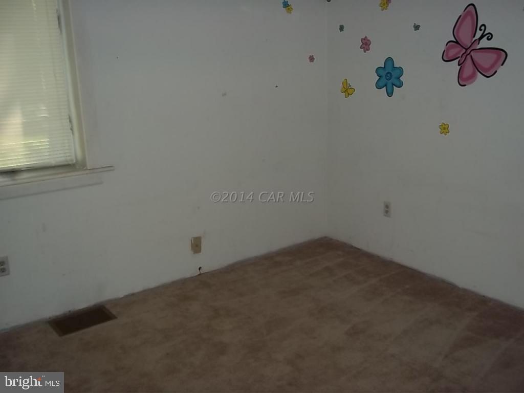 27223 Mt Vernon Road Princess Anne, MD 21853 - Photo 5 of 11 a room with toys