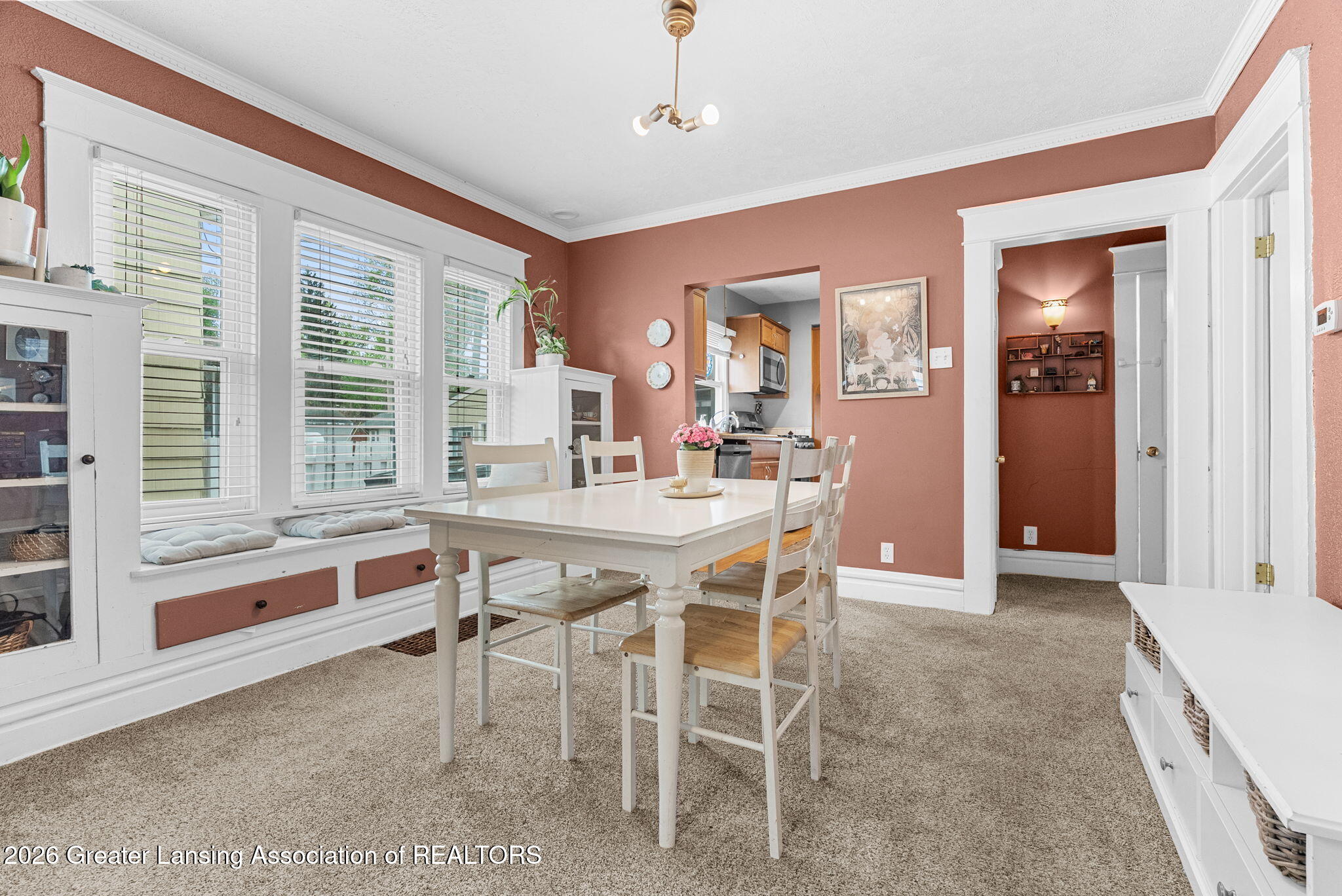 2226 Strathmore Road Lansing, MI 48910 - Photo 10 of 29 23-web-or-mls-Media Jett - 23