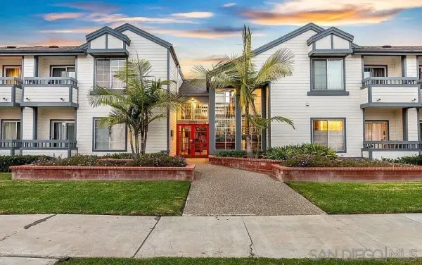front view of house with a yard