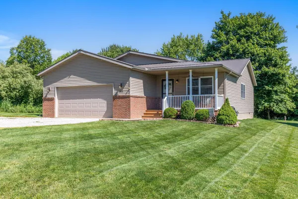 $315,000 | 866 Winesap Drive, Howard, OH 43028