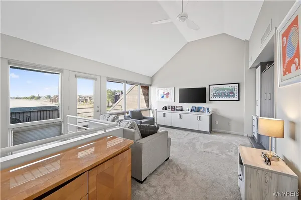 $850,000 | 300 Rivermist Drive, Buffalo, NY 14202