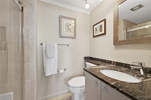 $915,000 | 300 Rivermist Drive, Buffalo, NY 14202