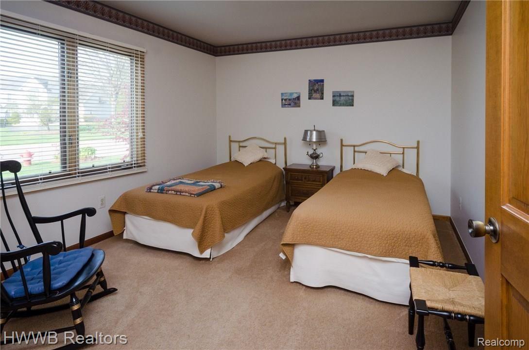 867 Augusta Drive Rochester, MI 48309 - Photo 15 of 34 FKR8QS_still_br.jpg