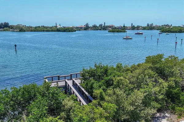 $269,000 | 135 Woodland Place, Osprey, FL 34229