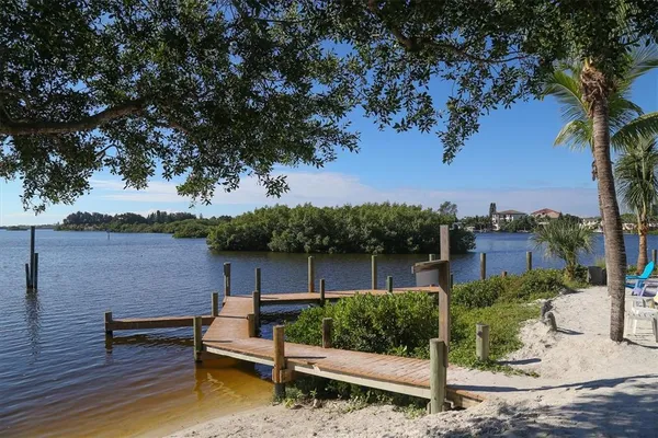 $269,000 | 135 Woodland Place, Osprey, FL 34229
