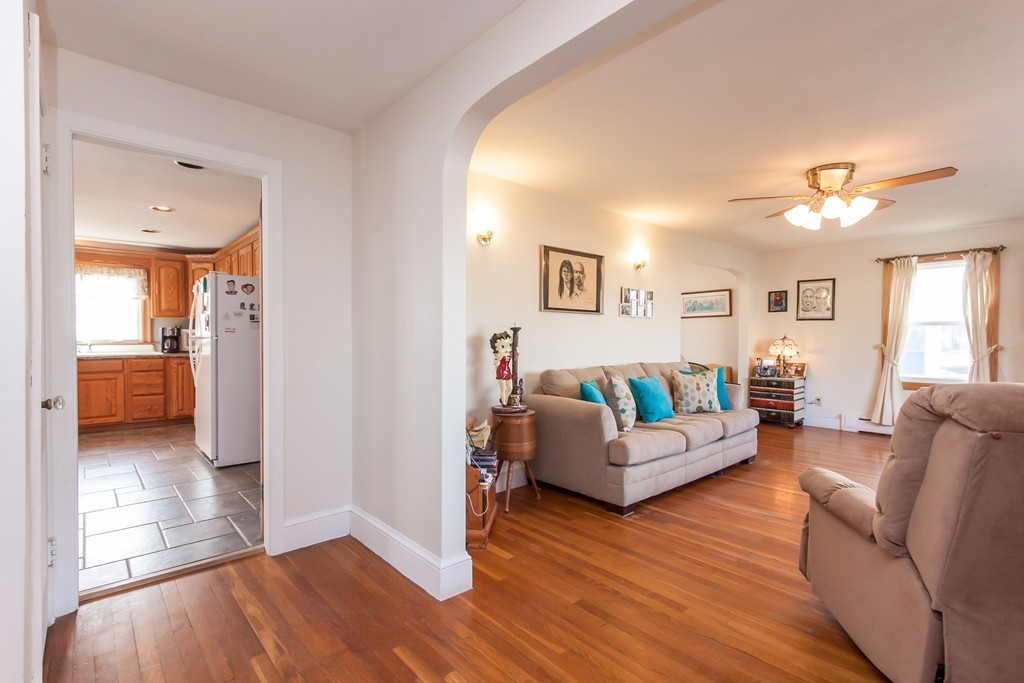 1671 Wilbraham Road Springfield, MA 01119 - Photo 16 of 30