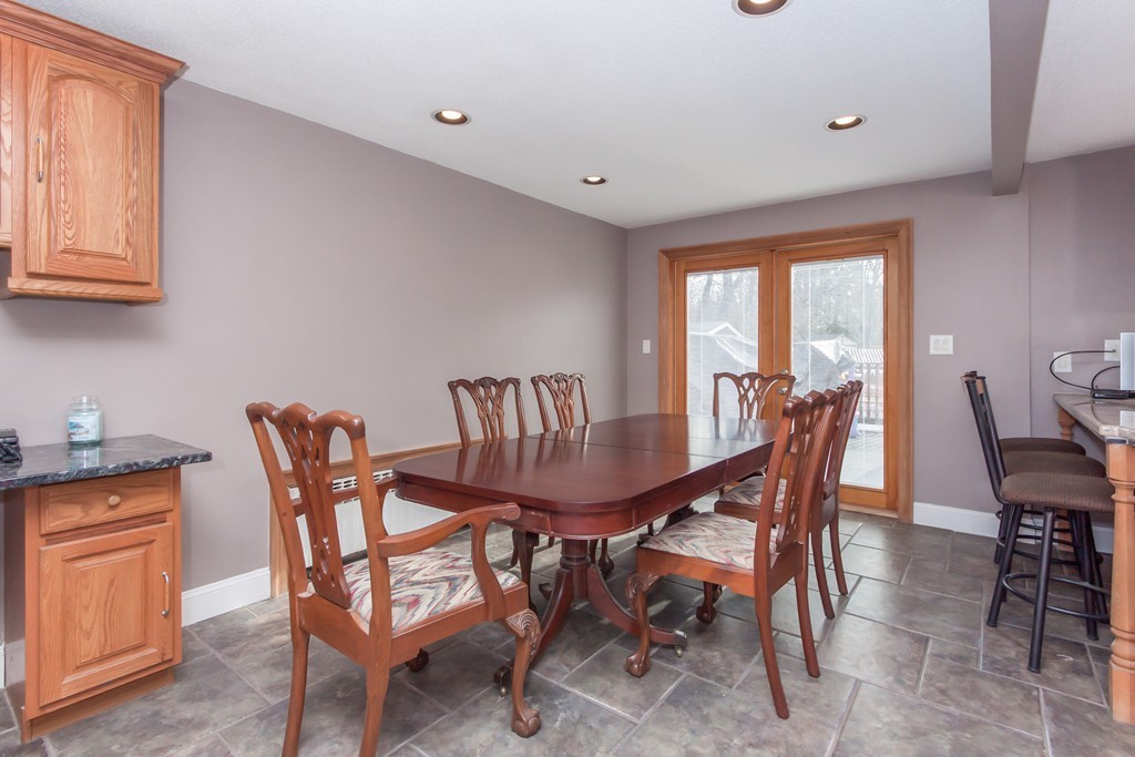 1671 Wilbraham Road Springfield, MA 01119 - Photo 8 of 30