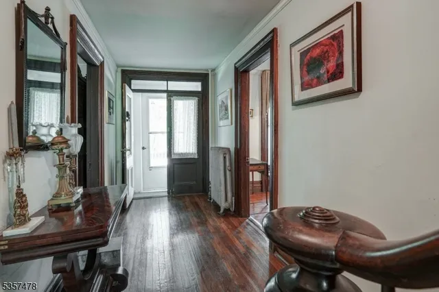 $685,000 | 19 East Mill Road, Long Valley, NJ 07853