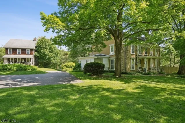 $685,000 | 19 East Mill Road, Long Valley, NJ 07853