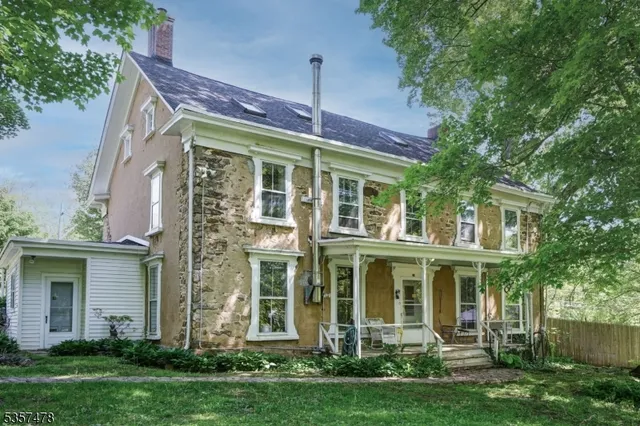 $685,000 | 19 East Mill Road, Long Valley, NJ 07853