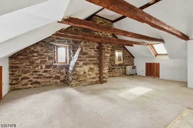 $685,000 | 19 East Mill Road, Long Valley, NJ 07853