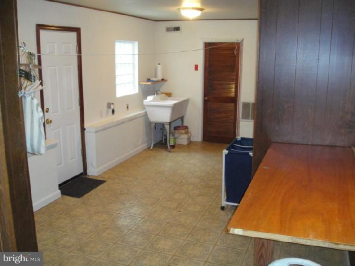 970 County Line Road Philadelphia, PA 19116 - Photo 12 of 23 Laundry Room