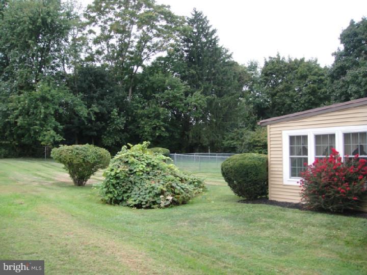 970 County Line Road Philadelphia, PA 19116 - Photo 4 of 23 Exterior Side