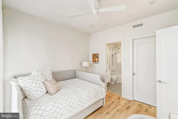 $3,975,000 | 249 South 24th Street, Unit H, Philadelphia, PA 19103