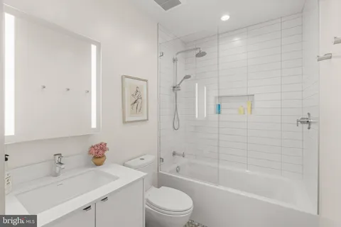 $3,975,000 | 249 South 24th Street, Unit H, Philadelphia, PA 19103