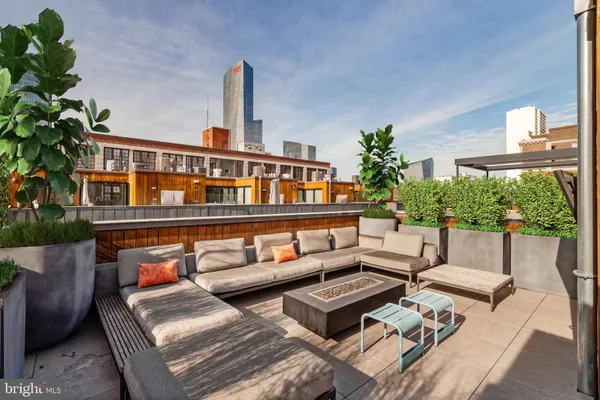 $3,975,000 | 249 South 24th Street, Unit H, Philadelphia, PA 19103